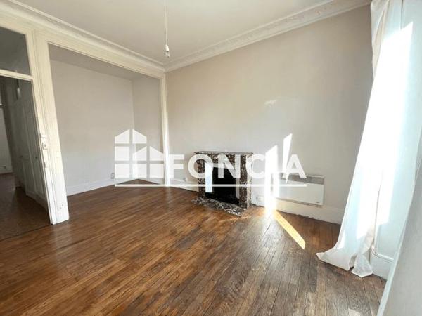 Location Appartement 2 pièces 53.9 m² - 104 COURS JEAN JAURES Grenoble 38000