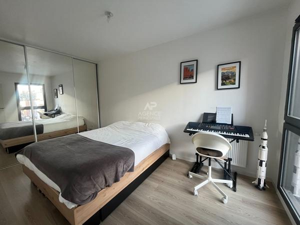 Appartement Pontoise 3 pièce(s) 62 m2 €280 000 ** - Référence 11143