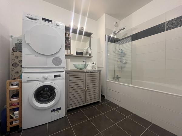 Appartement Pontoise 3 pièce(s) 62 m2 €280 000 ** - Référence 11143