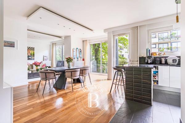 Neuilly-sur-Seine, Appartement 1 Chambre -  73 m² à vendre