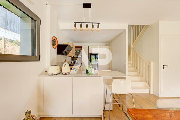 Appartement Rueil Malmaison 5 pièce(s) 117.15 m² 1 150 000 € **  - Référence  20067
