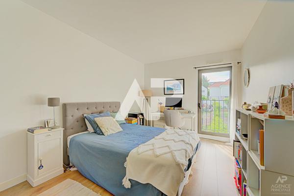 Appartement Rueil Malmaison 5 pièce(s) 117.15 m² 1 150 000 € **  - Référence  20067
