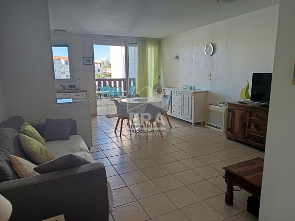 À vendre : Appartement 3 pièces avec vue sur la lagune à Saint Cyprien