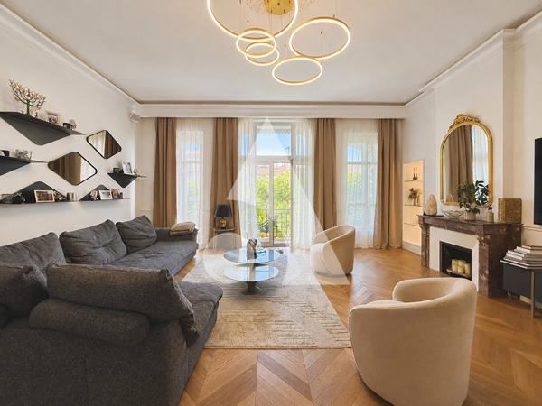 Appartement 5 pièces 180 m2