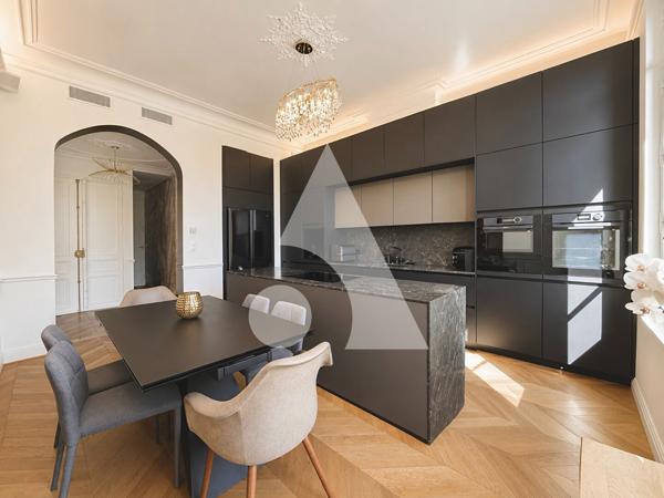 Appartement 5 pièces 180 m2