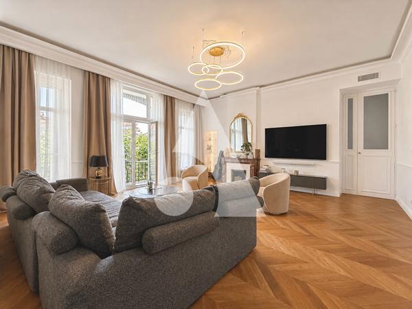 Appartement 5 pièces 180 m2