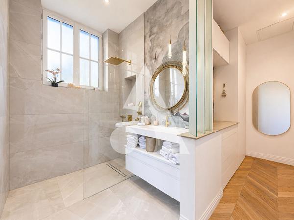 Appartement 5 pièces 180 m2
