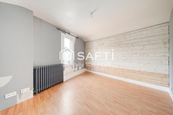 Grand Triplex de caractère avec cave de 131,38 m2  – Idéal investisseur ou famille