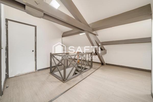 Grand Triplex de caractère avec cave de 131,38 m2  – Idéal investisseur ou famille