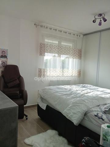 BELLE MAISON LUMINEUSE DE 162m2 -6 PIECES proche de toutes commodités à CHALETTE SUR LOING