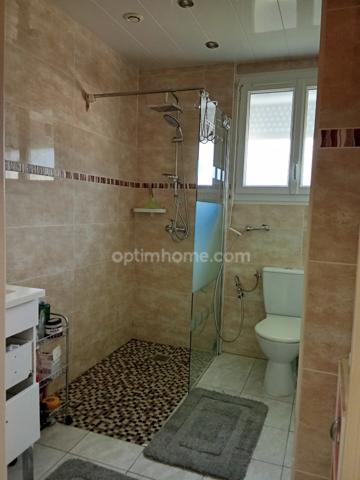 BELLE MAISON LUMINEUSE DE 162m2 -6 PIECES proche de toutes commodités à CHALETTE SUR LOING