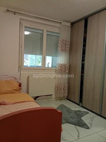 BELLE MAISON LUMINEUSE DE 162m2 -6 PIECES proche de toutes commodités à CHALETTE SUR LOING