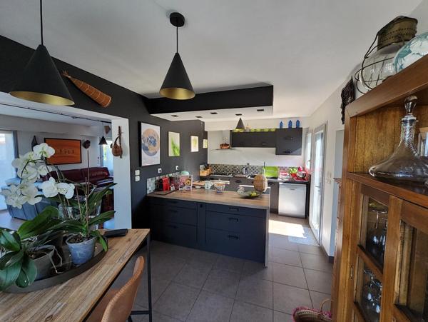 Maison à AURAY, 56400 - 6 pièces 115m²
