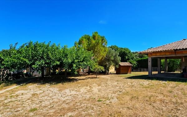 Maison à vendre    5 pièces •  Sainte-Anastasie