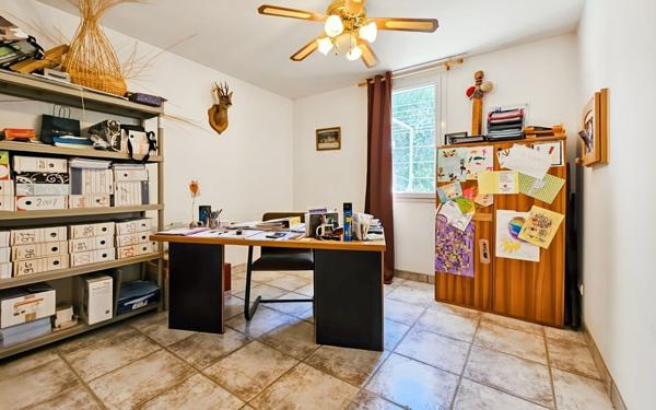 Maison à vendre    5 pièces •  Sainte-Anastasie