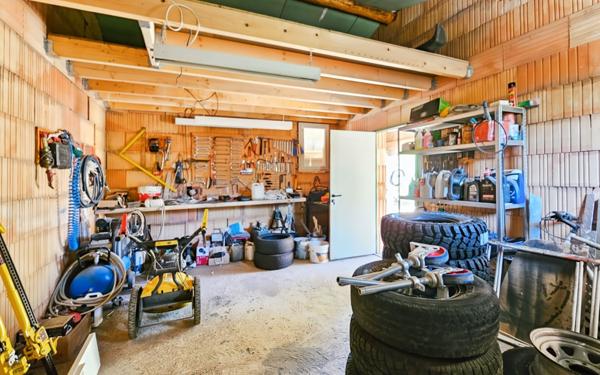 Maison à vendre    5 pièces •  Sainte-Anastasie