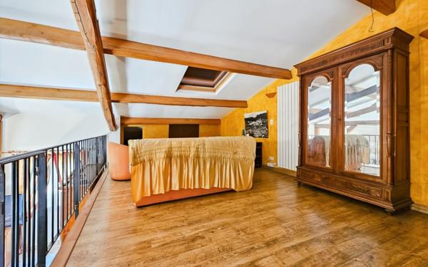 Maison à vendre    5 pièces •  Sainte-Anastasie