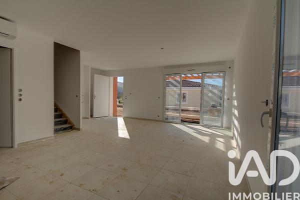 Maison à vendre 4 pièces 77 m² Auribeau-sur-Siagne