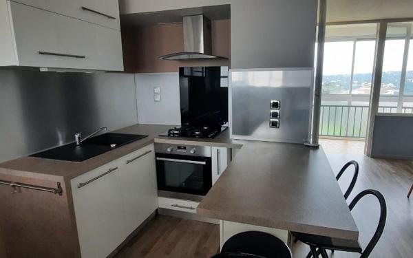 Appartement à louer    2 pièces •  Caluire-et-Cuire