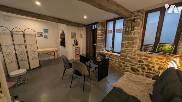 Immeuble centre villedieu avec local commercial et appartement loués