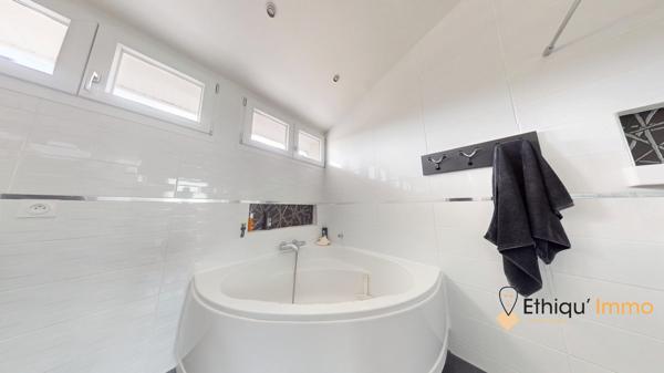 Maison familiale rénovée de 152m2 avec jacuzzi et vue sur la campagne