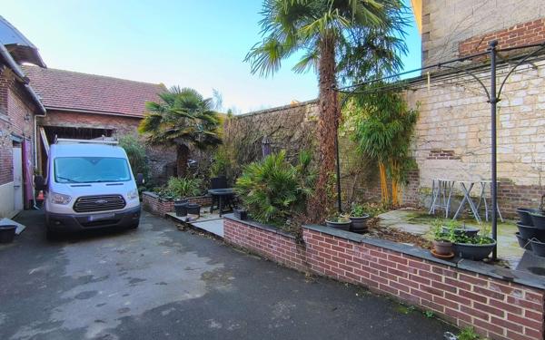 Maison à vendre    4 pièces •  Montdidier