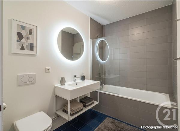 Appartement F1 à vendre  1 pièce - 29,20 m2 SIX FOURS LES PLAGES - 83