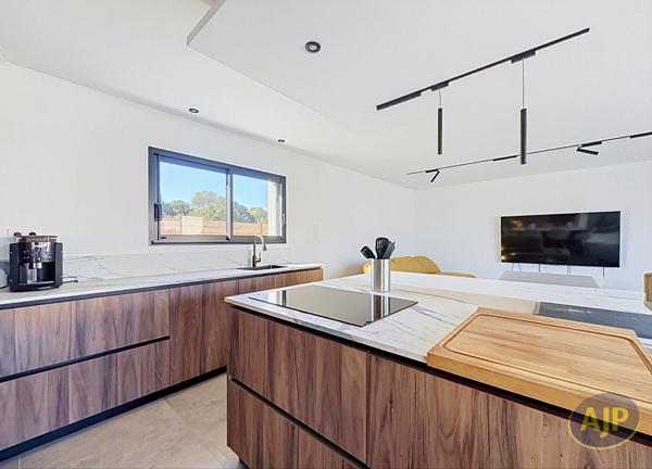 Maison à vendre Challans - 5 pièces, 107m² avec 3 chambre(s) à 429 900€ - AJP Immobilier Challans