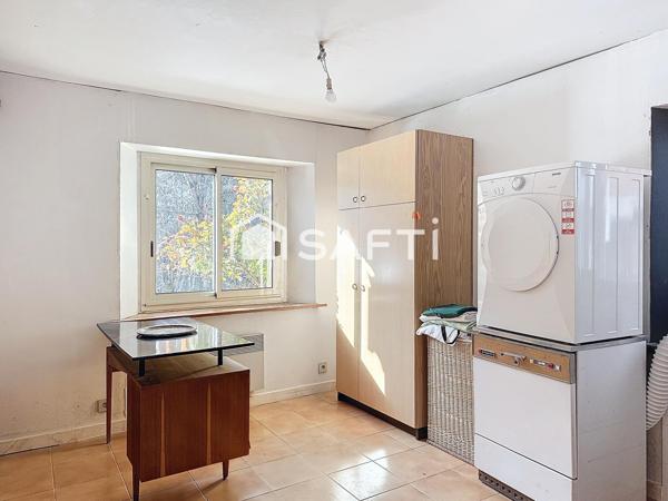 Maison 251 m2 avec piscine, calme et potentiel constructible supplémentaire