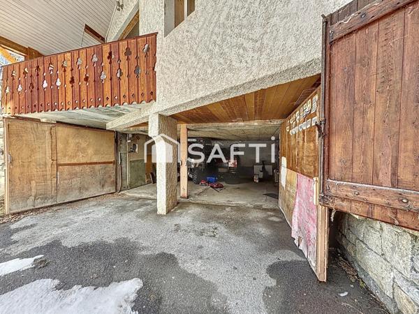 Maison 251 m2 avec piscine, calme et potentiel constructible supplémentaire