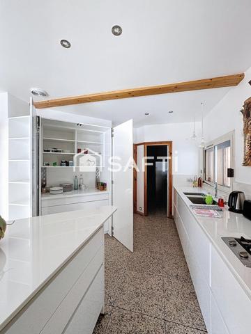 Maison 251 m2 avec piscine, calme et potentiel constructible supplémentaire