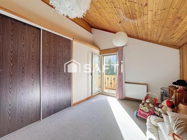 Maison 251 m2 avec piscine, calme et potentiel constructible supplémentaire