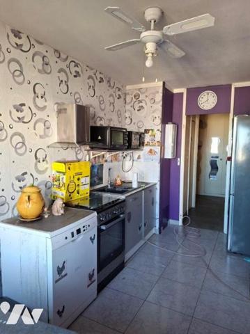 BRISEPOTIERE Bonne emplacement pour cet Appartement de 85 m2,.