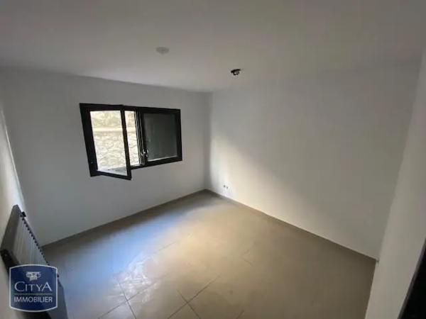 Appartement à louer 3 pièces 68.1m² Saint-Denis (97417)