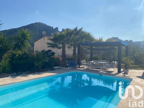 Maison à vendre 7 pièces 200 m² Mandelieu-la-Napoule