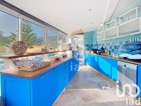 Maison à vendre 7 pièces 200 m² Mandelieu-la-Napoule