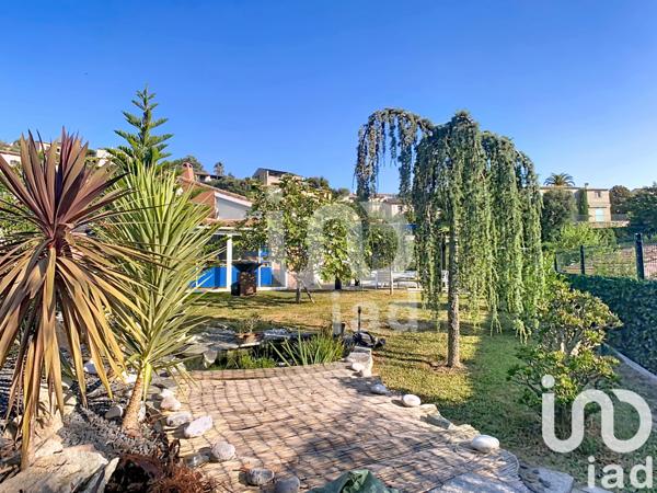 Maison à vendre 7 pièces 200 m² Mandelieu-la-Napoule