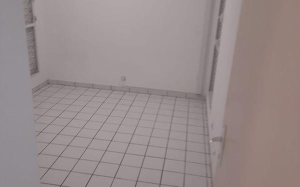 Appartement à vendre    3 pièces •  Sainte-Rose