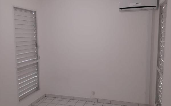 Appartement à vendre    3 pièces •  Sainte-Rose