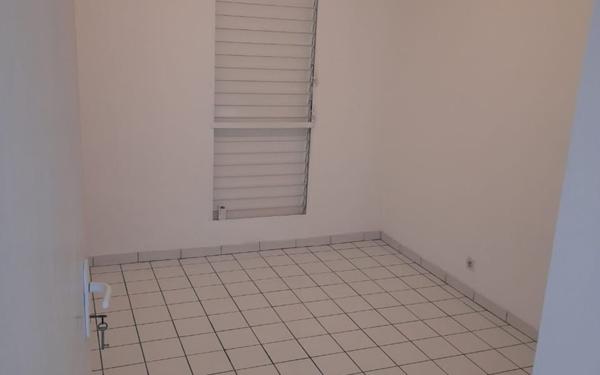 Appartement à vendre    3 pièces •  Sainte-Rose