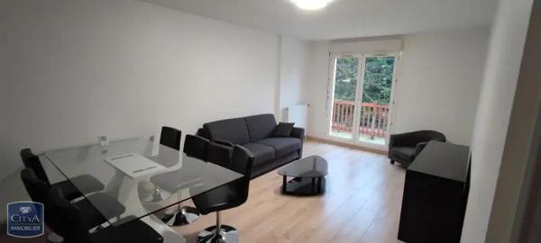 Appartement à louer 3 pièces 59.84m² Poitiers (86000)