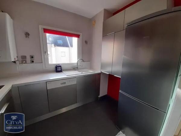 Appartement à louer 3 pièces 59.84m² Poitiers (86000)