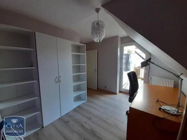Appartement à louer 3 pièces 59.84m² Poitiers (86000)