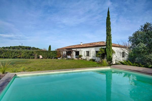 Vente Maison de luxe Aix-en-Provence 10 Pièces 250 m²