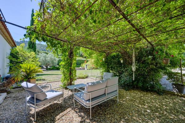 Vente Maison de luxe Aix-en-Provence 10 Pièces 250 m²