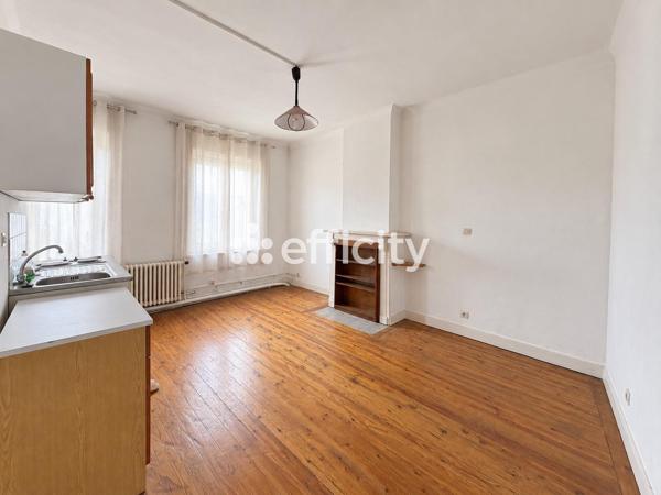 Maison
         9 pièces
        - 168 m² 87 000 € *