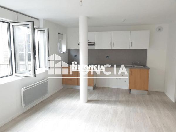 Location Appartement 3 pièces 58 m² - 12 RUE DE LA GROTTE Lourdes 65100