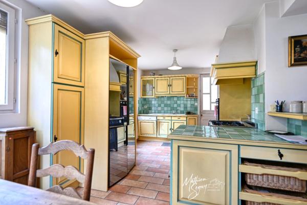 Ancien Moulin sur 1,3 Ha de terrain à MESSIMY (69)