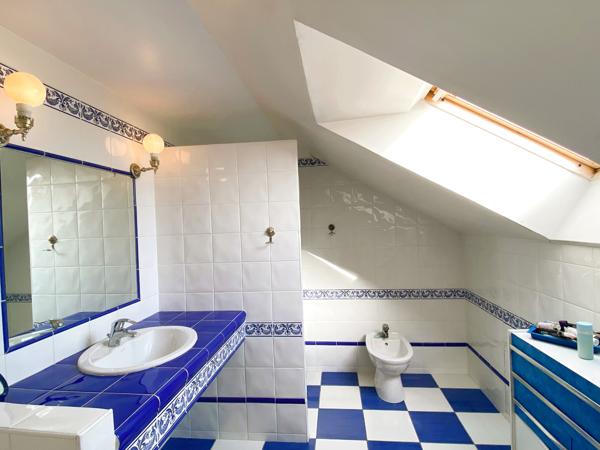 Chartres secteur Maunoury maison 230m², 4 chambres dont 2 en rdc, sur terrain 1000m²