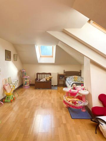 Chartres secteur Maunoury maison 230m², 4 chambres dont 2 en rdc, sur terrain 1000m²